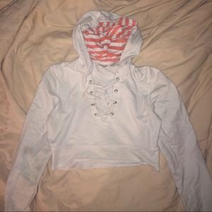 Cropped hoodie