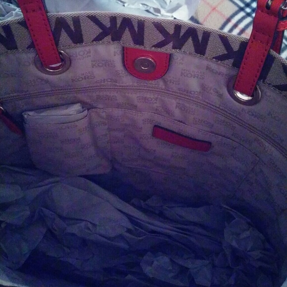 FINAL REDUCTION** Michael Kors **NO TRADES** - Picture 2 of 3