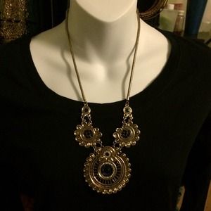 Statement necklace