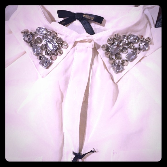 💎Studded collar Top - Picture 1 of 1