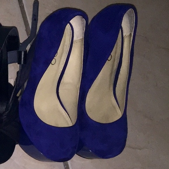 aldo navy blue heels