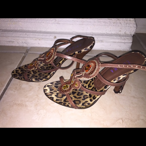 BRAZILIAN HEELS - Picture 2 of 3