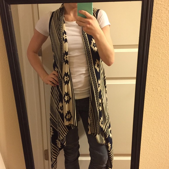 Aztec long open vest