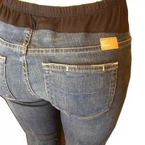 Paige Maternity Laurel Canyon Jeans in Rainn Wash