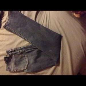 Bullhead black size 5R medium wash jeans.