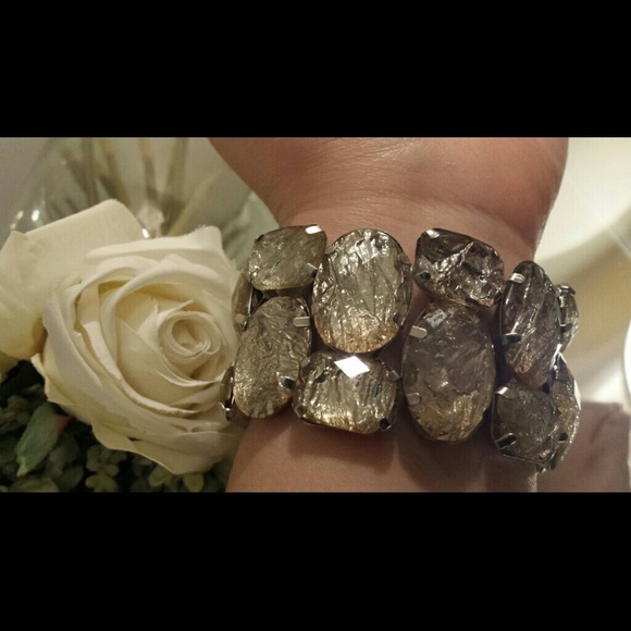 πHPπ Statement Bling Shimmery Bracelet - Picture 2 of 4