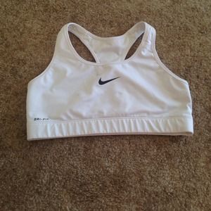 NIKE SPORTS BRA