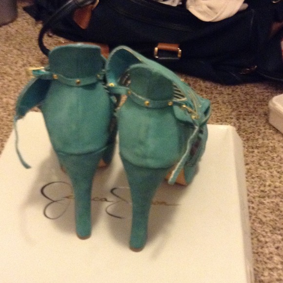 Teal Gold studded Heels, Like New, Worn Once!! - Picture 3 of 3
