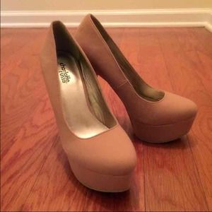 BRAND NEW nude pumps!🔥🔥🔥