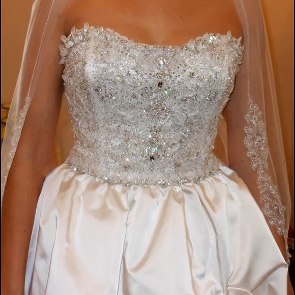 REDUCED! New w/tags Kenneth Pool Alessandra gown - Picture 2 of 4