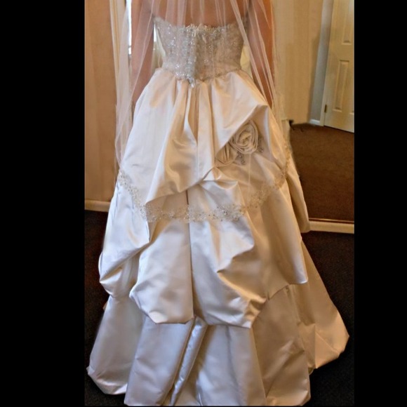 REDUCED! New w/tags Kenneth Pool Alessandra gown - Picture 4 of 4