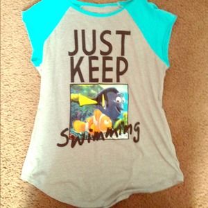 Large disney Pixar Finding Nemo Shirt