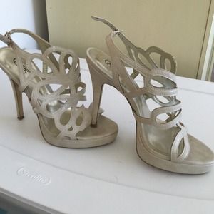 Nude Cut Out Design Heel
