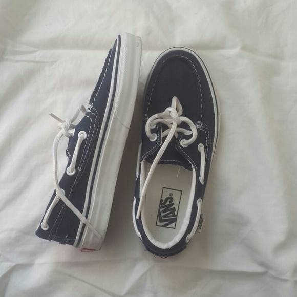 Van boat style shoes