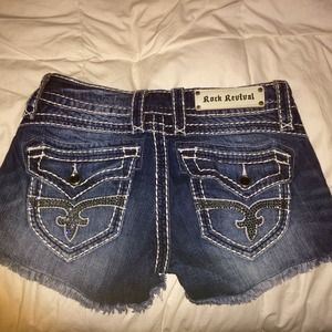 Rock revival shorts size 26