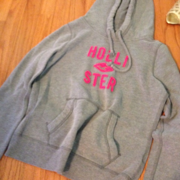Hollister sweatshirt