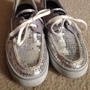 Sequin sperry