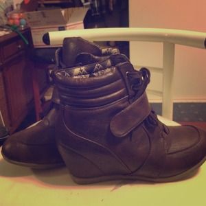 Reneeze wedge tennis shoes