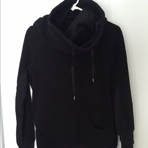 Lululemon fur lined pullover