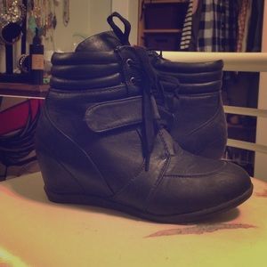 Reneeze wedge tennis shoes