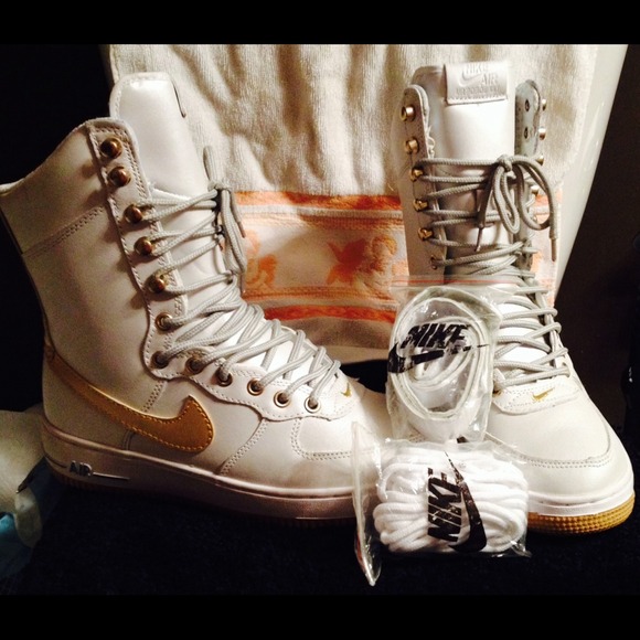Women's Nike Boots