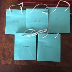 Lot of 5 Tiffany&Co shopping bags