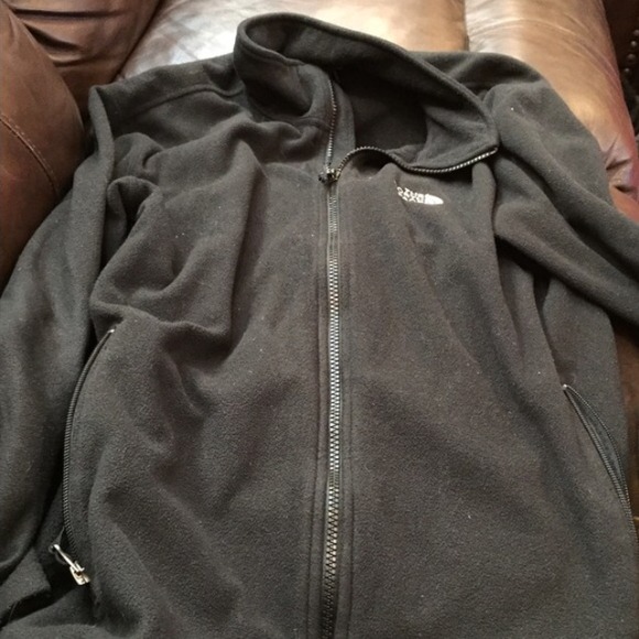 North face fleece zip up jacket. Size medium.