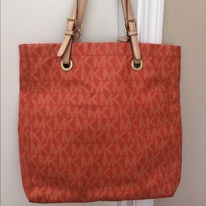 Michael Kors tote