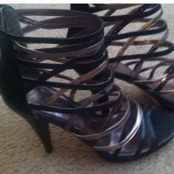 ALDO Shoes - Aldo zipper back