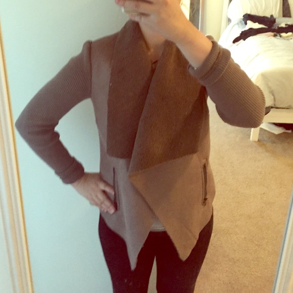 Forever 21 faux Sherpa and suede jacket NEW