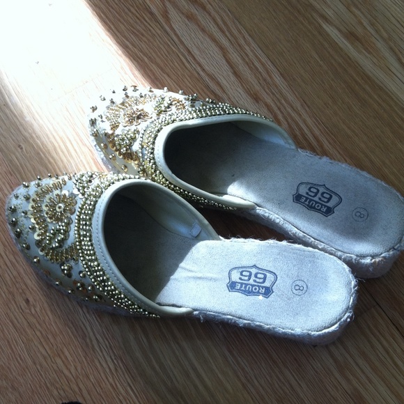 GOLD SEQUIN SLIP ON SHOES 😀ON SALE - Picture 2 of 4