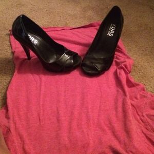 Mk peep toe pumps