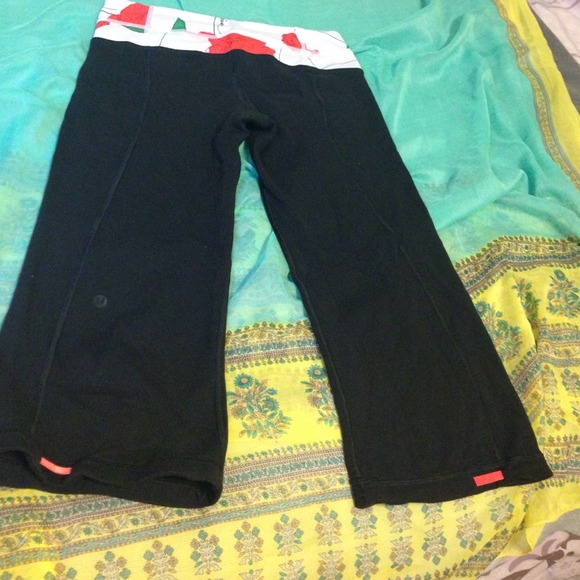 Lululemon crops