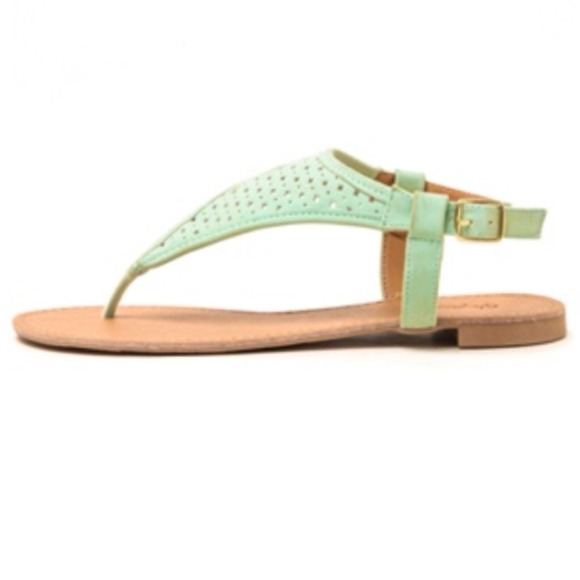 Mint green fresh sandal for summer!! - Picture 2 of 3