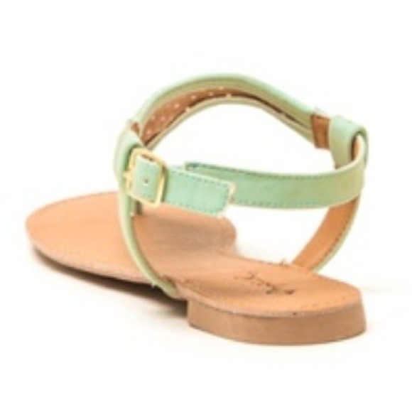 Mint green fresh sandal for summer!! - Picture 3 of 3
