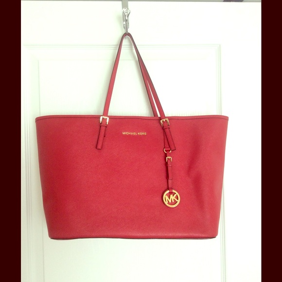Michael Kors red jet set tote