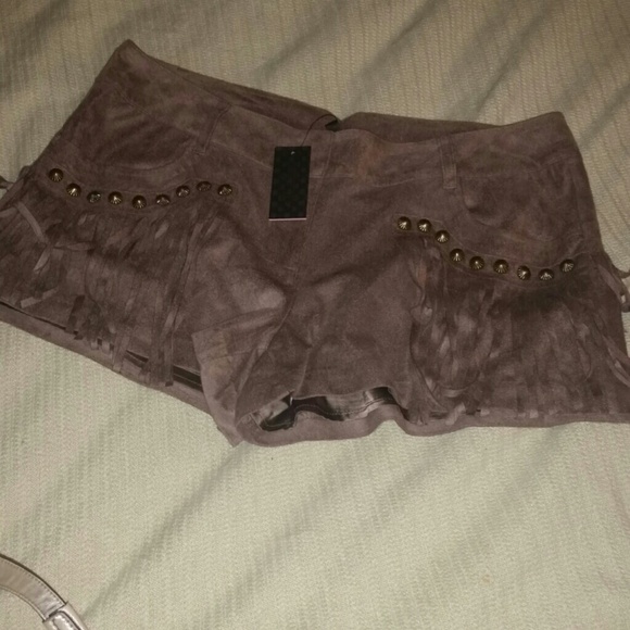 Women's NWT Brown Suede MISS ME Shorts with Fringe