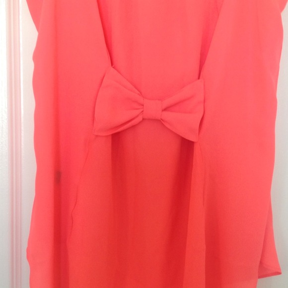 NWOT back bow top - M - Picture 2 of 3