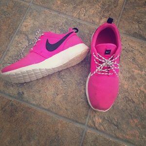 Pink Nike Roshes
