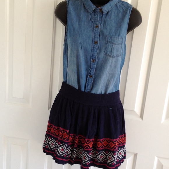 Navy skirt
