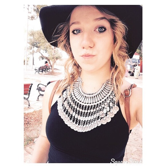 Free People Necklace - Picture 1 of 1