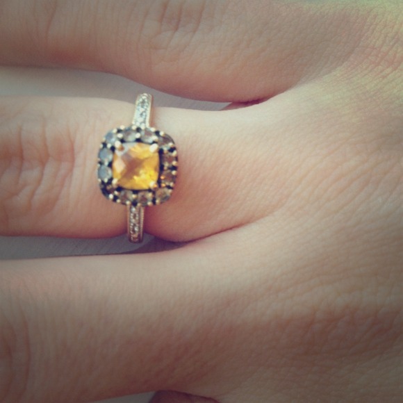 Zales citrine and chocolate diamond ring