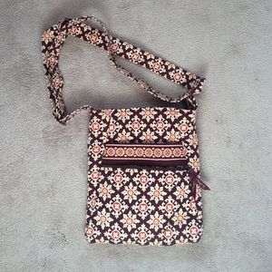 Vera Bradley messenger bag
