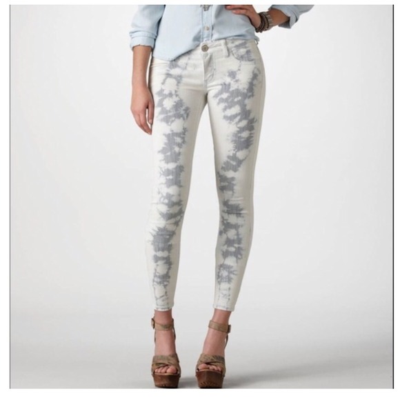 AEO Pants - 🆕 | AEO acid wash style jeggings |