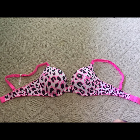 PINK VS push-up bra
