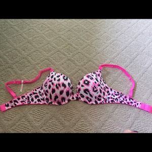 PINK VS push-up bra