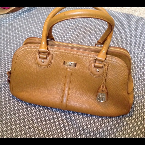 Authentic:Cole Haan Bag