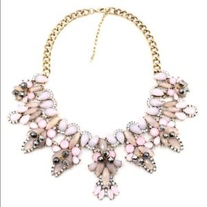 Beautiful statement  necklace!