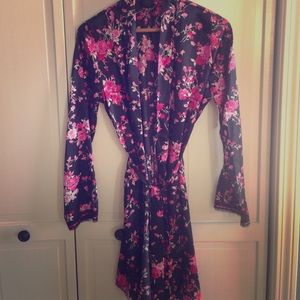 NWOT Black and pink sexy robe.