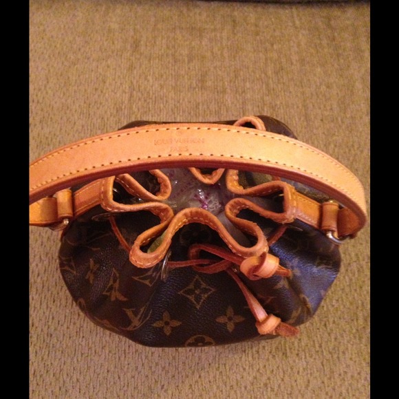 💋Louis Vuitton Mini💋✋SOLD! - Picture 4 of 4